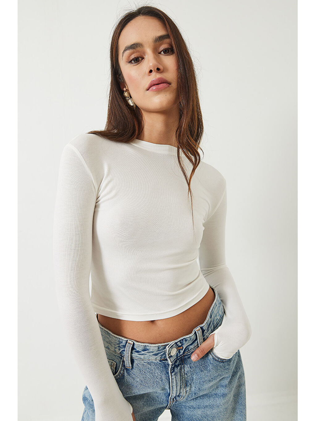 Beyaz Kadın Parmak Geçirmeli Bisiklet Yaka Uzun Kol Modal Bluz-4