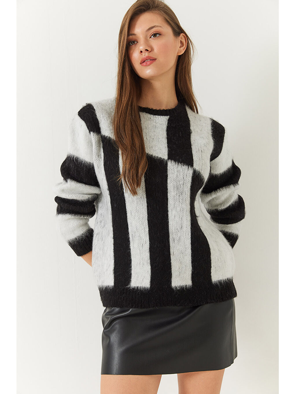 Siyah Kadın Şardonlu Triko Kazak-1