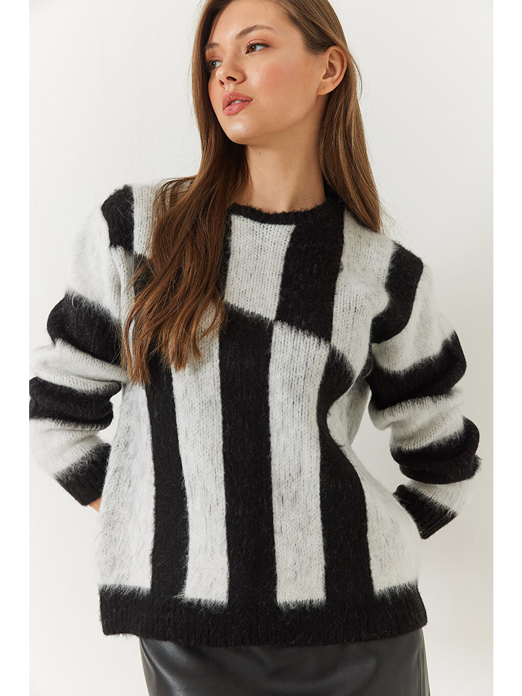 Siyah Kadın Şardonlu Triko Kazak-3