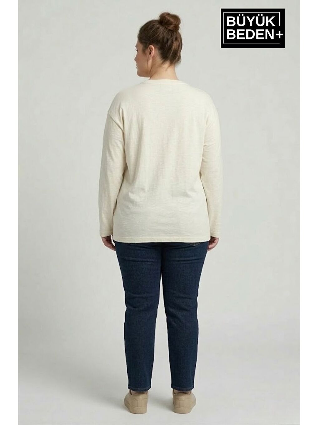 Ekru Kadın Büyük Beden El Yazılı Brooklyn Baskılı 2 İplik Bisiklet Yaka Tişört SPR26BTSK942-6-2