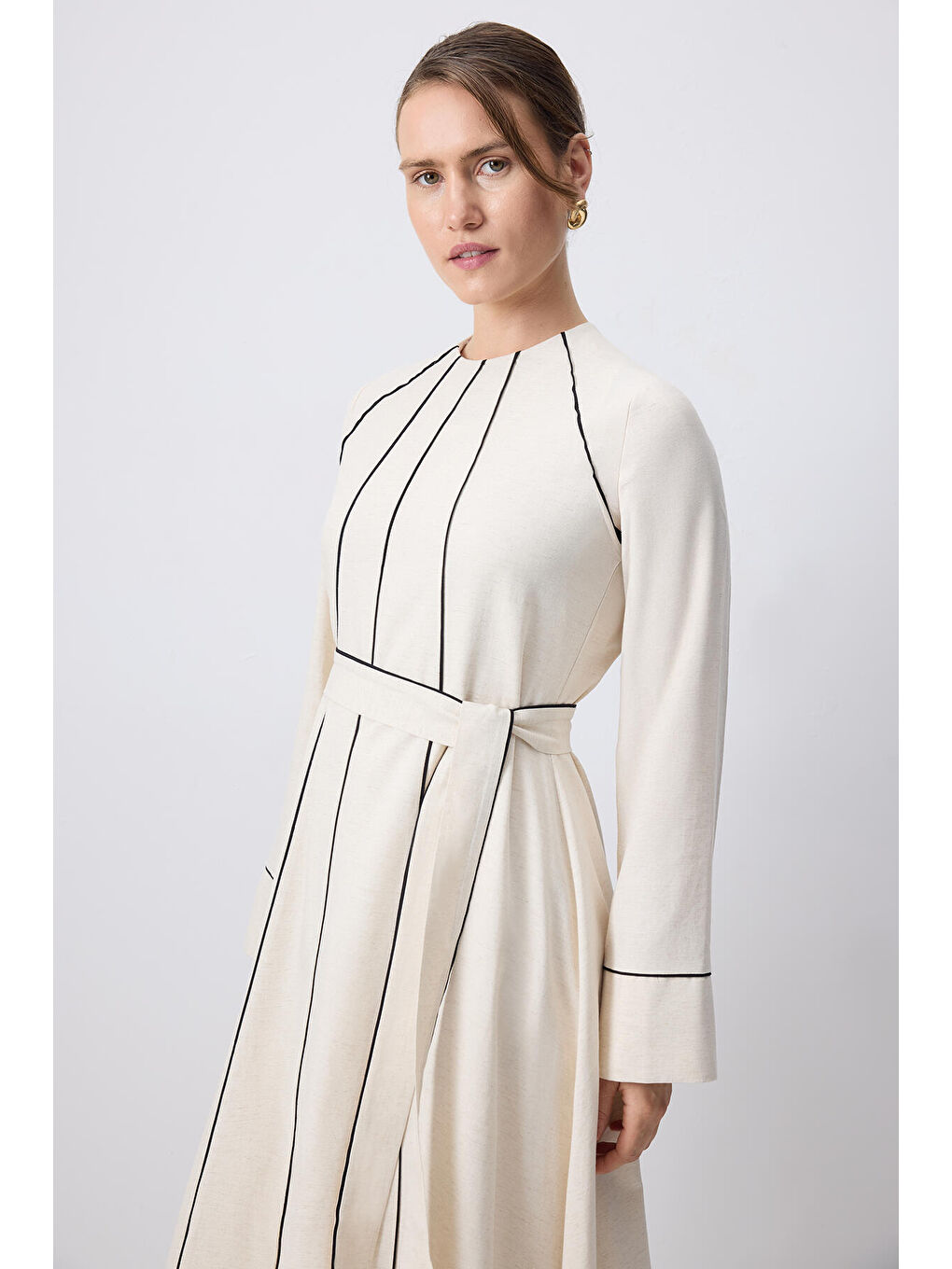 Bej Kontrast Biyeli Elbise-2