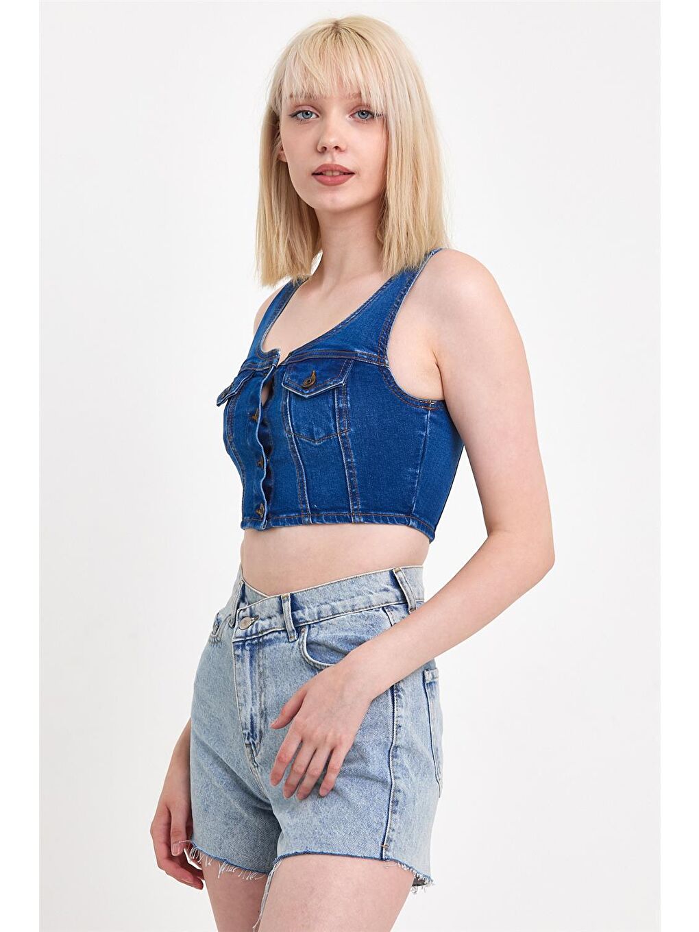 Kadın Önü Düğmeli Cep Detaylı Askılı Denim Crop Lacivert-2