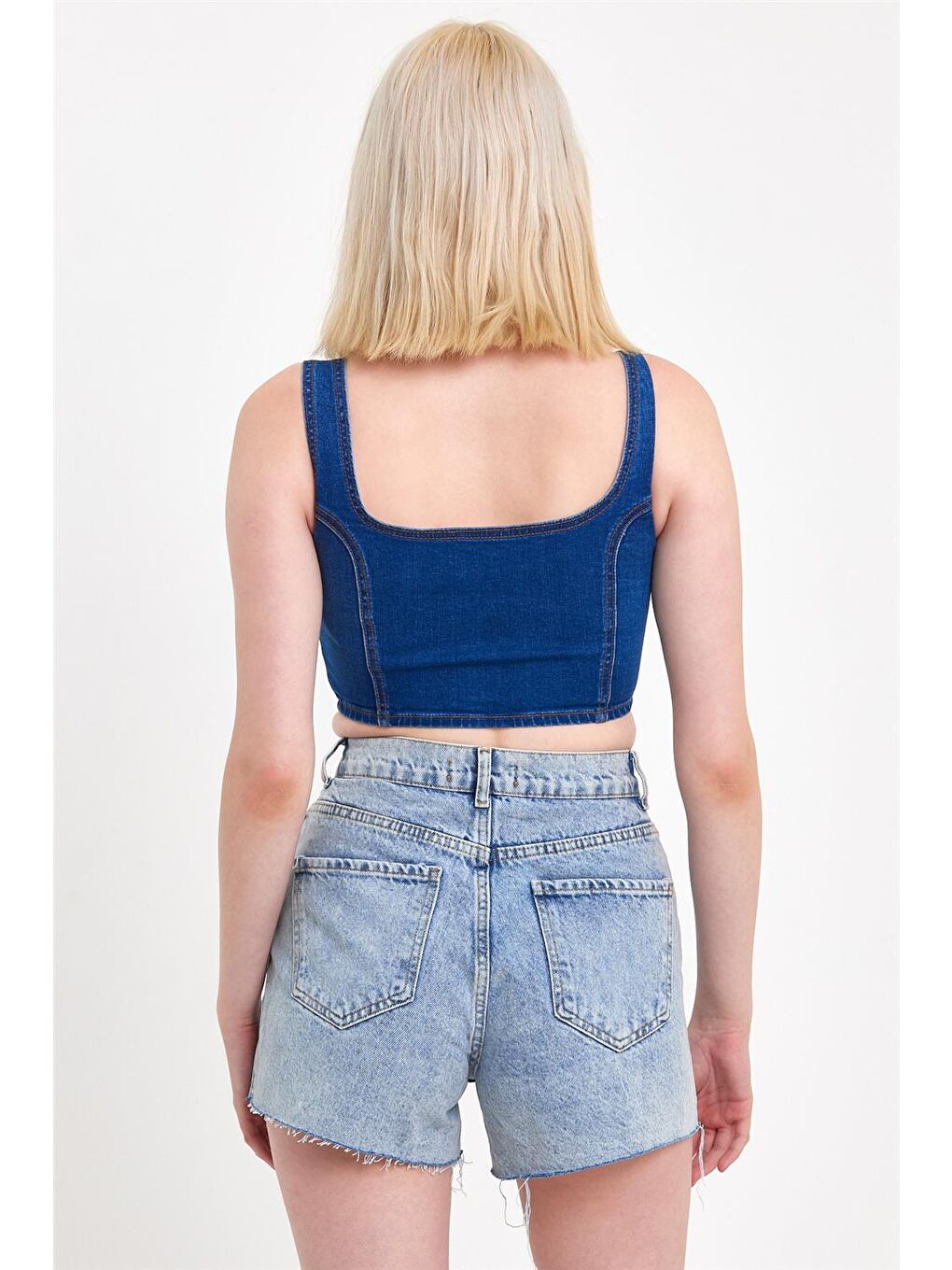 Kadın Önü Düğmeli Cep Detaylı Askılı Denim Crop Lacivert-4