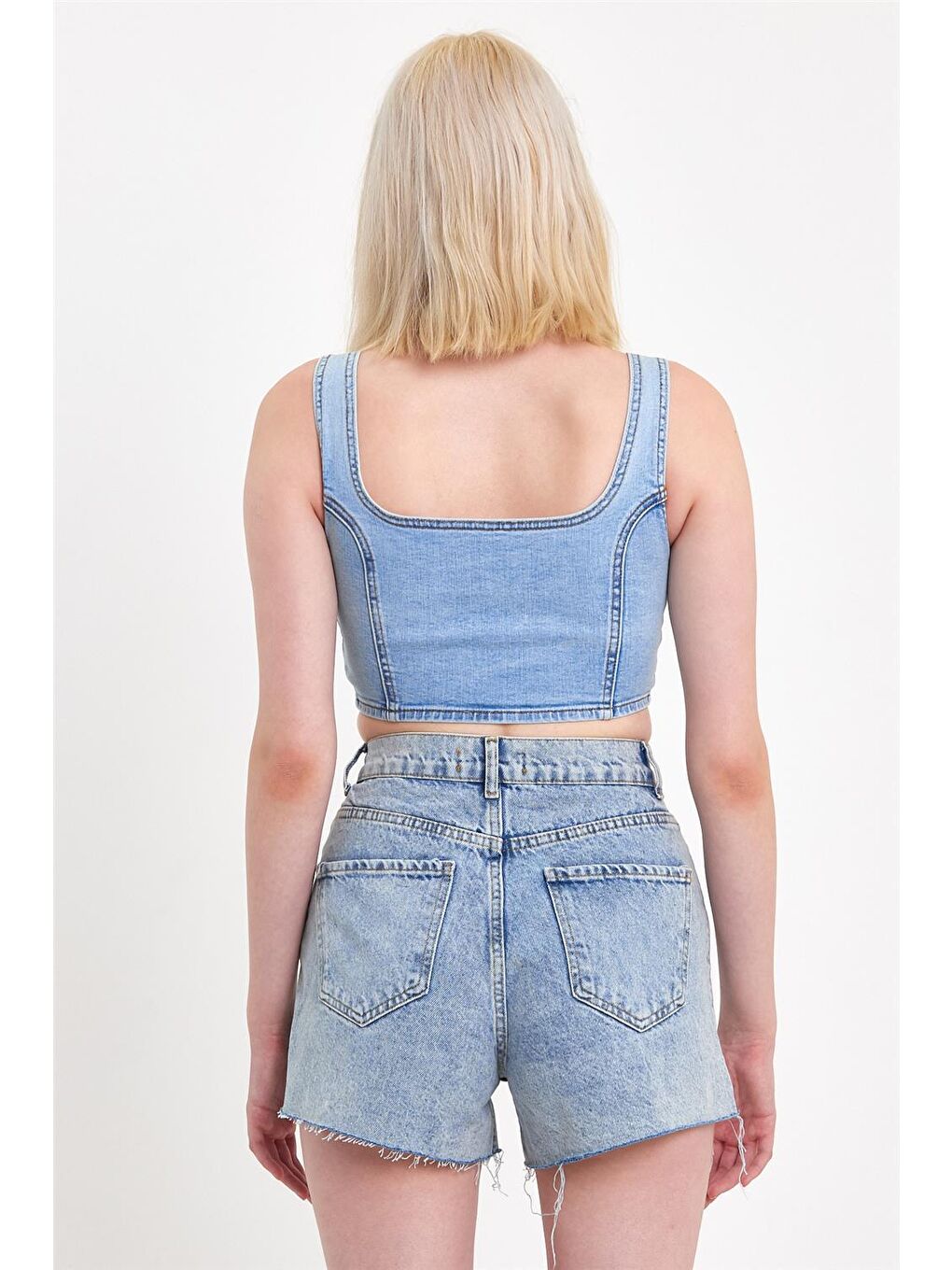 Kadın Önü Düğmeli Cep Detaylı Askılı Denim Crop  Açık Mavi-5