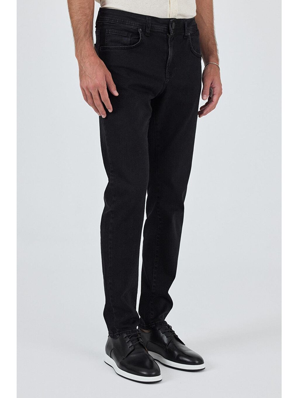 Siyah Gabardin 5 Cep Düz Paça Casual Slim Fit Pamuklu Denim Pantolon 1023250151-2