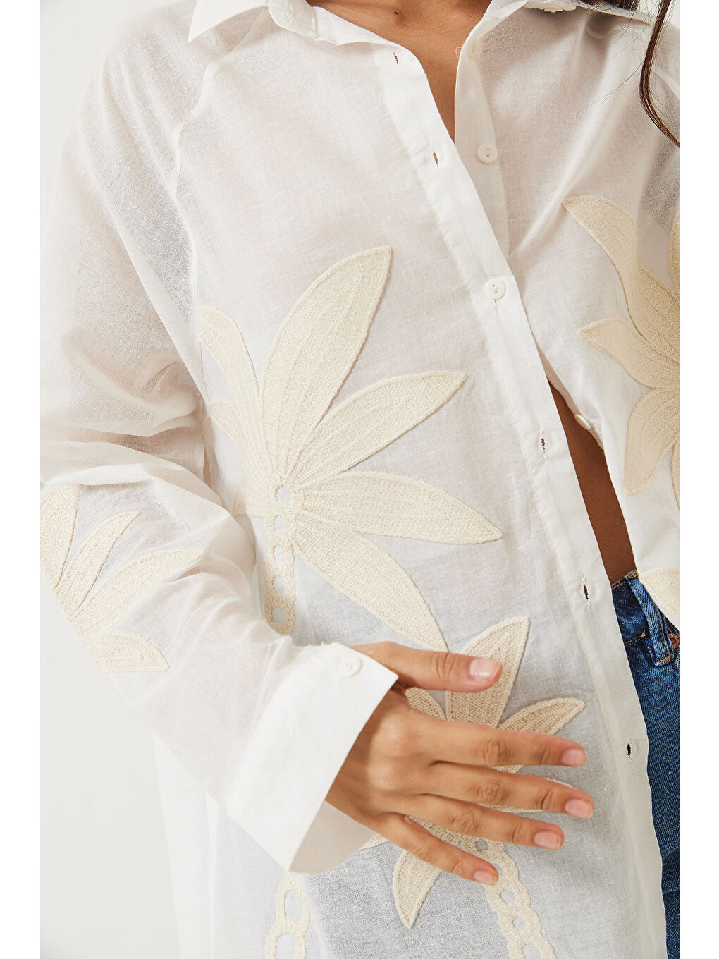 Ekru Kadın Palmiye İşlemeli Uzun Kollu Keten Gömlek-5