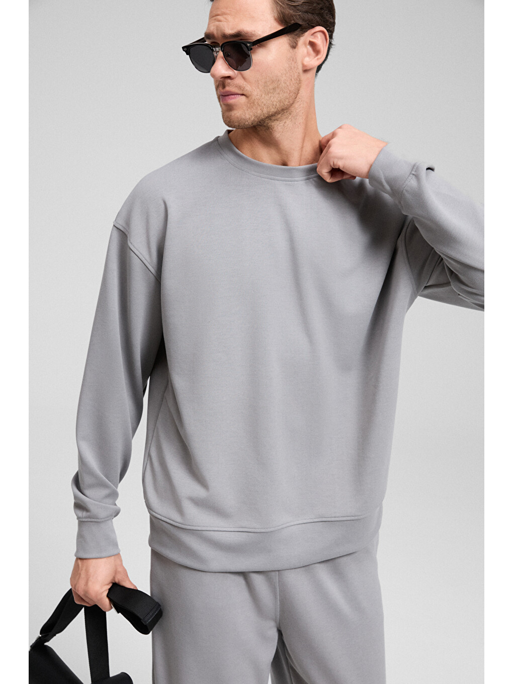 Vıento Erkek Bisiklet Yaka Uzun Kollu Regular Fit Gri Sweatshirt-2