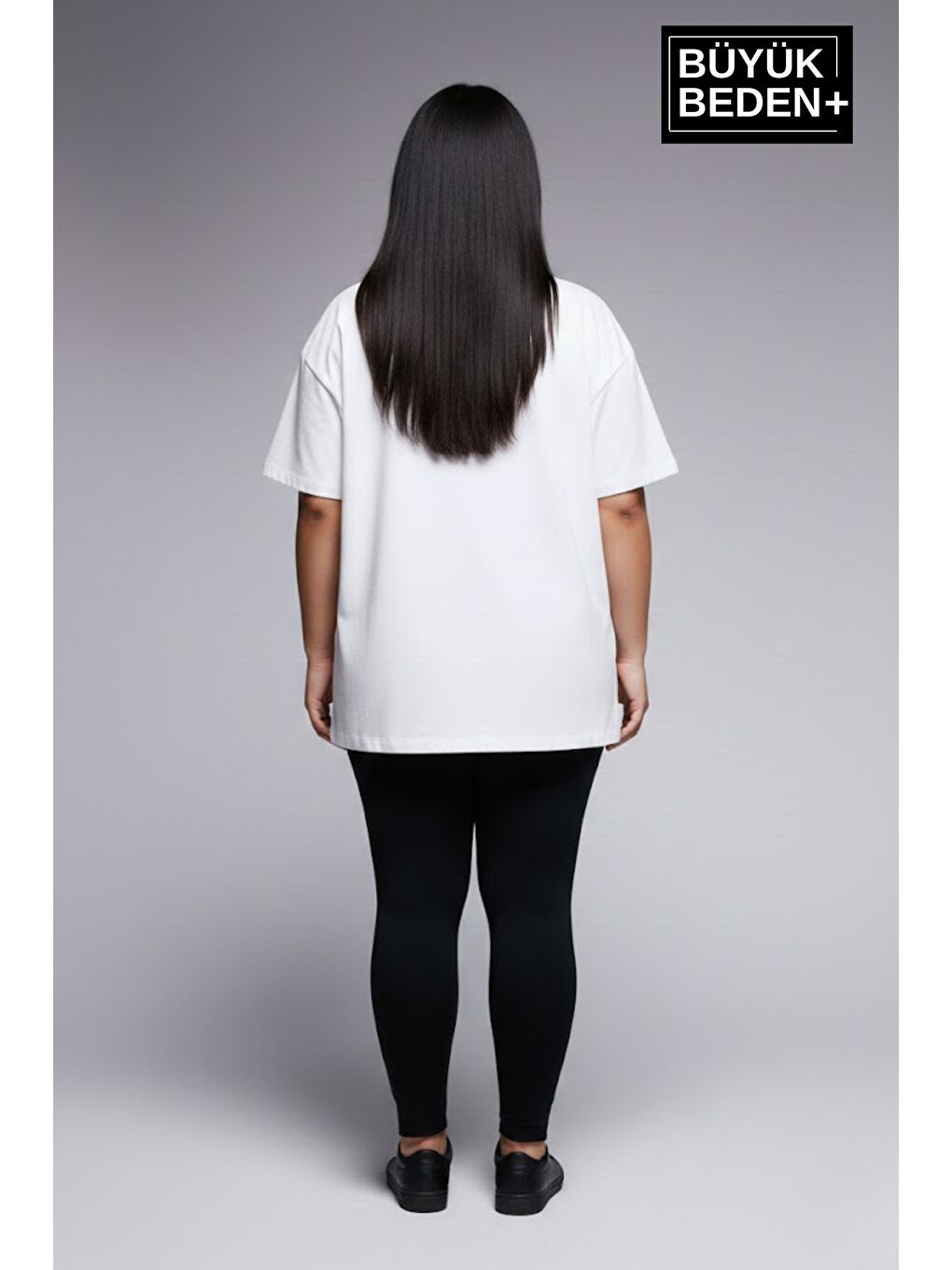 Beyaz Büyük Beden Kadın Basic Tişört – Pamuklu Düz T-Shirt 3XL-6XL SPR26BTSK10-3