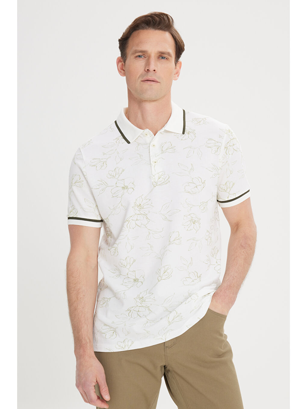 Erkek Beyaz-Haki Slim Fit Dar Kesim %100 Pamuk Çiçek Baskılı Polo Yaka Tişört