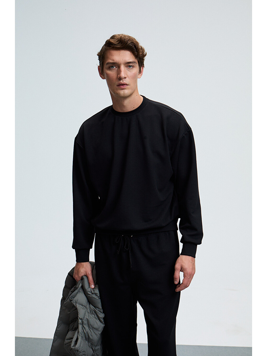 Vıento Erkek Bisiklet Yaka Uzun Kollu Regular Fit Siyah Sweatshirt-1