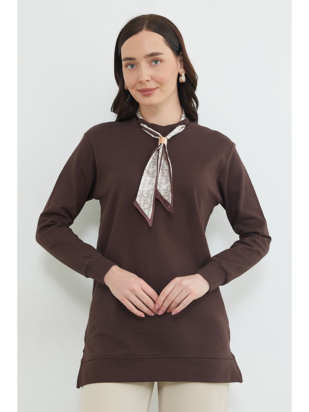 Kahverengi Fullamodest Fular Detaylı Bisiklet Yaka Tunik