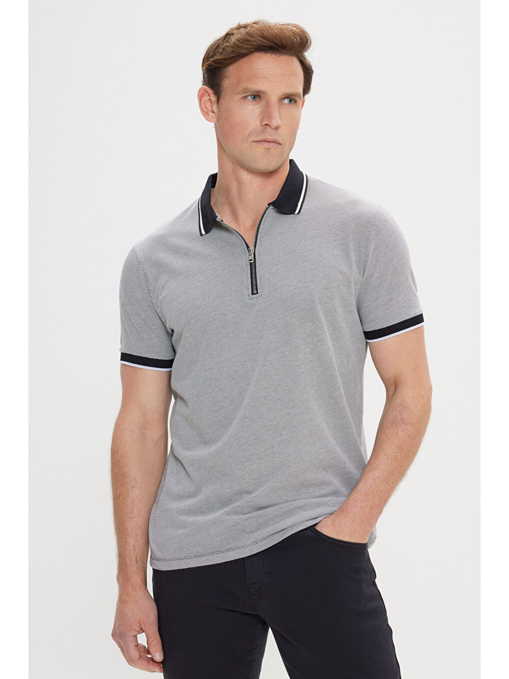 Erkek Siyah-Beyaz Slim Fit Dar Kesim Pamuklu Desenli Polo Yaka Tişört