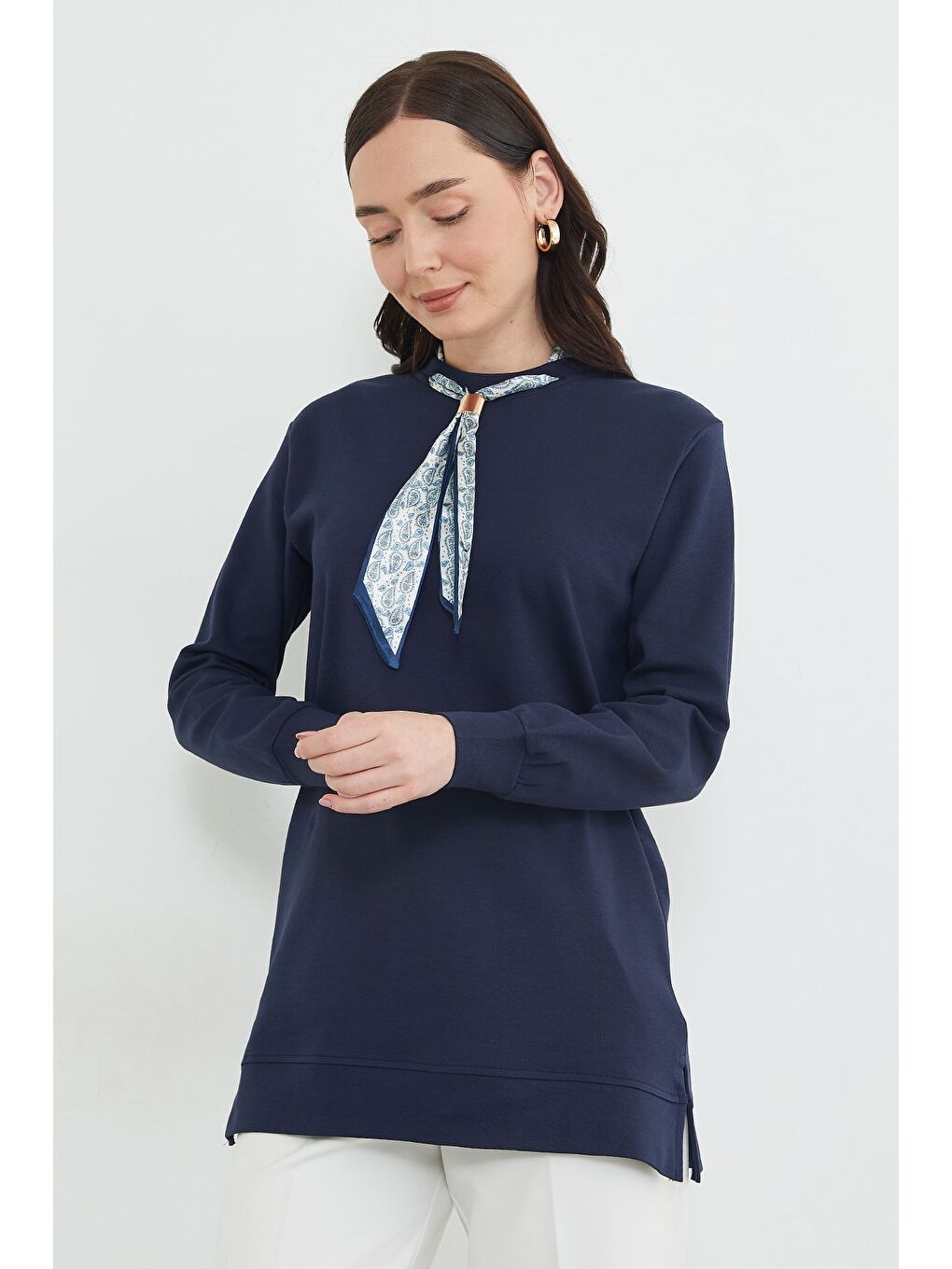 Lacivert Fullamodest Fular Detaylı Bisiklet Yaka Tunik-4