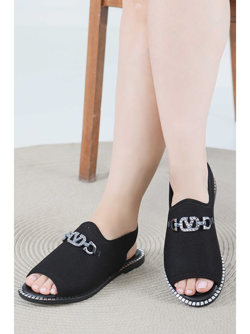 Kadın Siyah Tokalı Sandalet - 27441-3