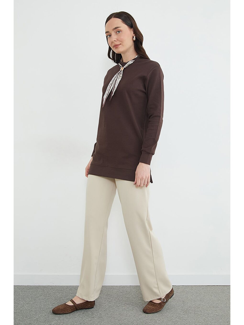 Kahverengi Fullamodest Fular Detaylı Bisiklet Yaka Tunik-3