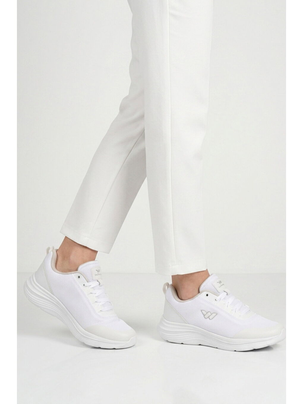 Beyaz Fileli Hafif Esnek Hava Alabilen Unisex Spor Ayakkabı Pete G