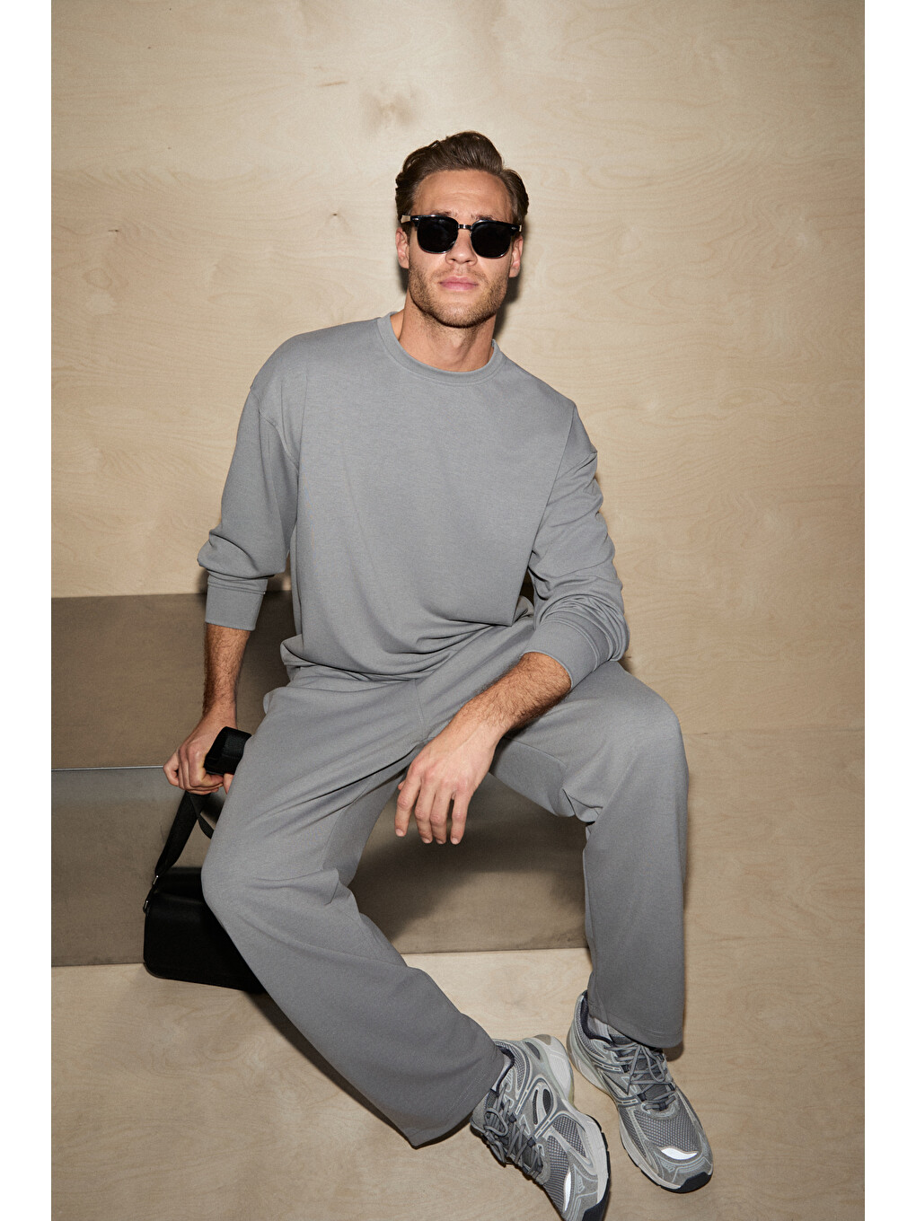 Vıento Erkek Bisiklet Yaka Uzun Kollu Regular Fit Gri Sweatshirt-4