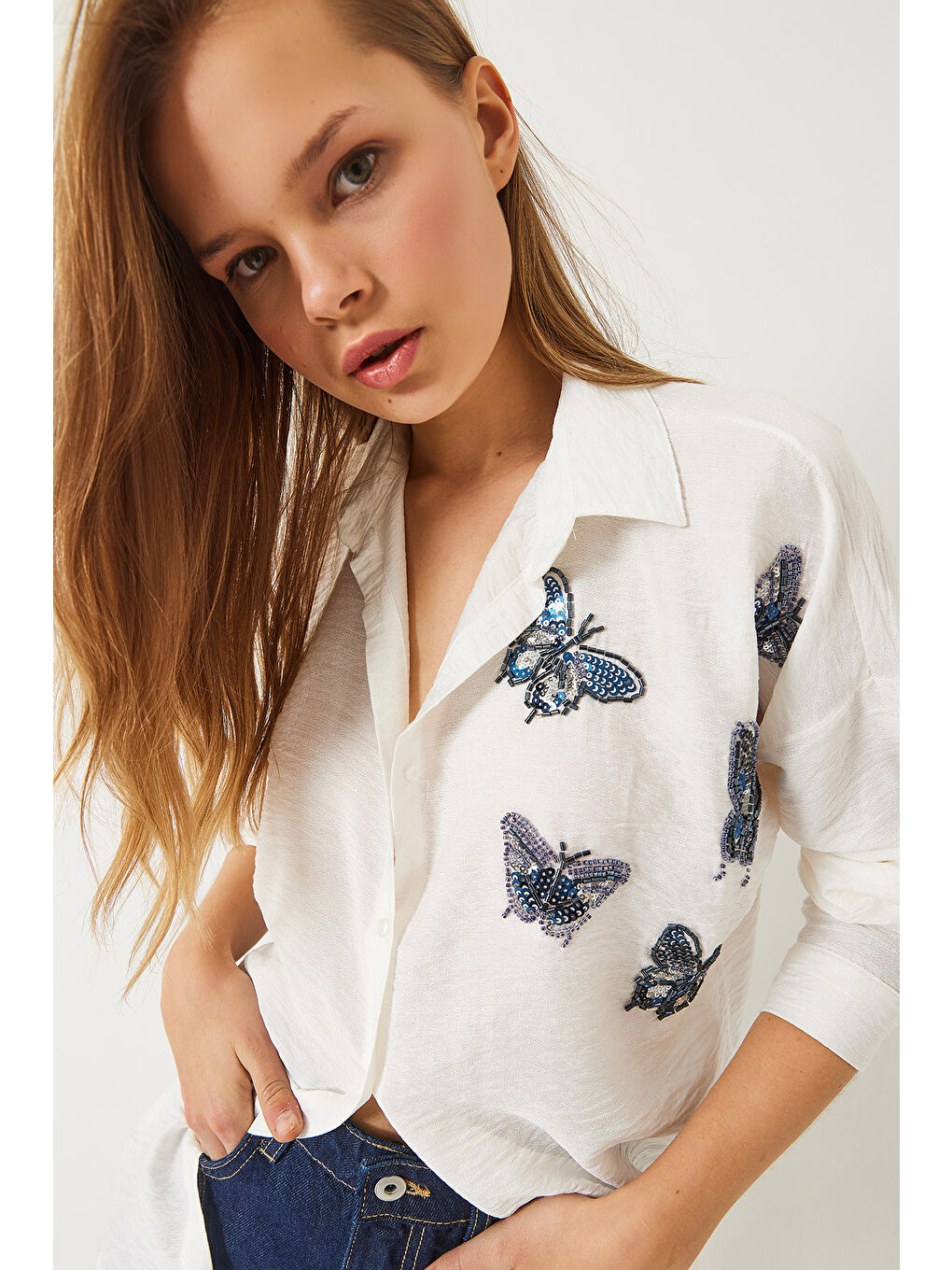 Beyaz Kadın Kelebek Boncuk Taş İşlemeli Aerobin Oversize Gömlek-3