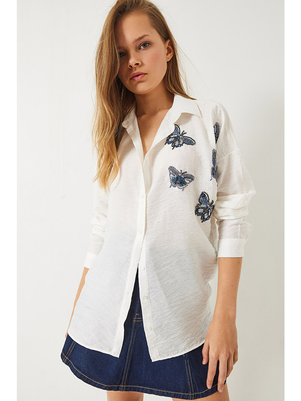 Beyaz Kadın Kelebek Boncuk Taş İşlemeli Aerobin Oversize Gömlek-5