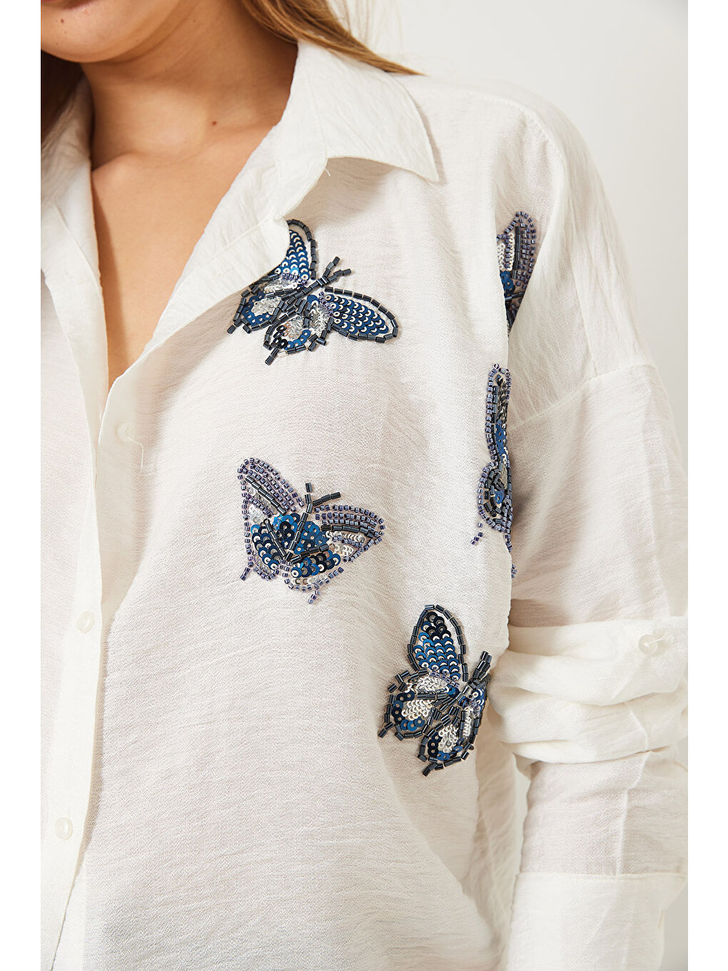 Beyaz Kadın Kelebek Boncuk Taş İşlemeli Aerobin Oversize Gömlek-6