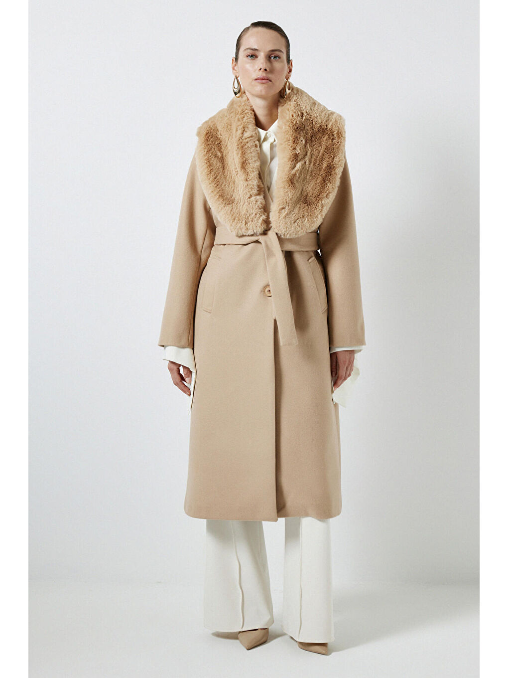 Bej Yakası Kürklü Kaşe Kaban-2