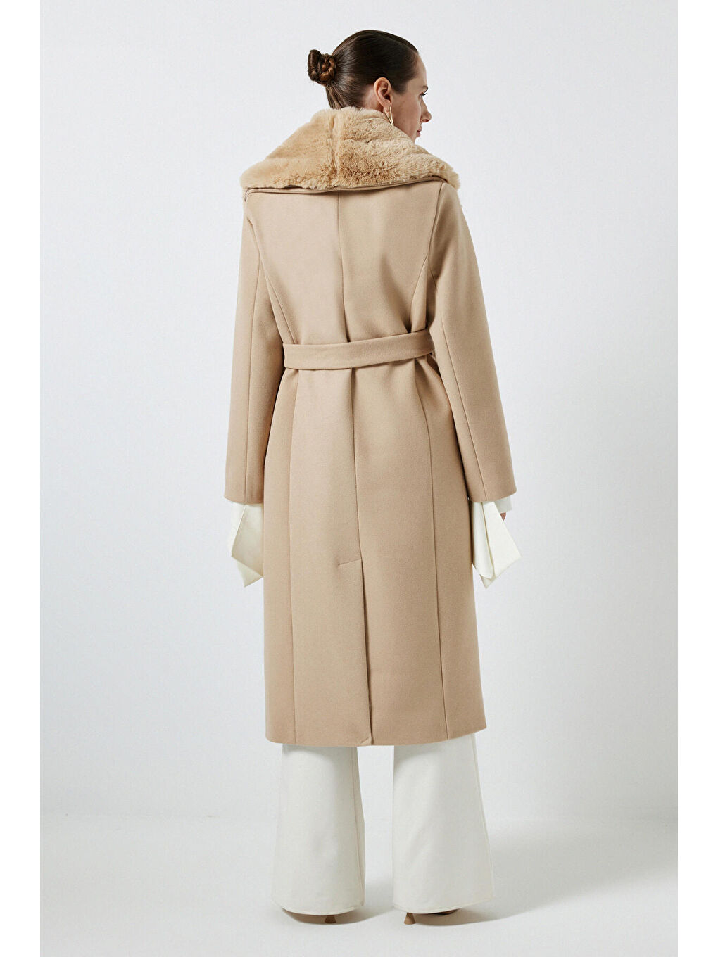 Bej Yakası Kürklü Kaşe Kaban-3