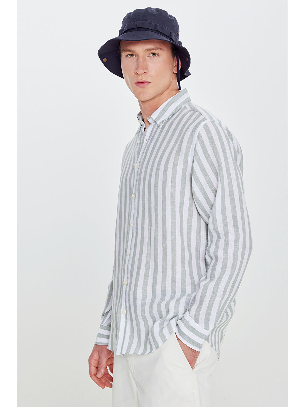 Erkek Haki-Beyaz %100 Keten Comfort Fit Rahat Kesim Düğmeli Yaka Çizgili Gömlek-2