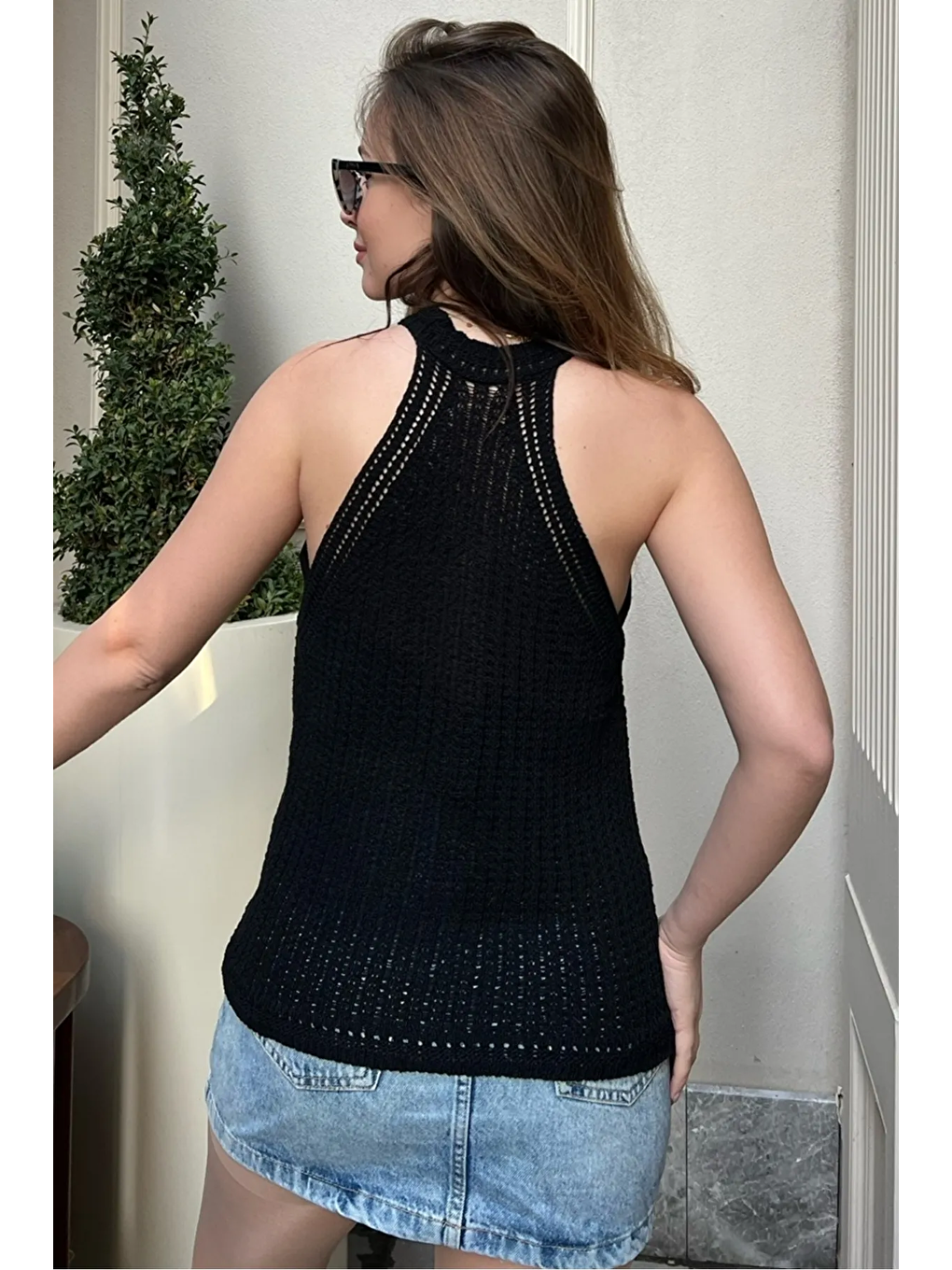 Siyah Kadın Halter Yaka Ajurlu Triko Bluz-3