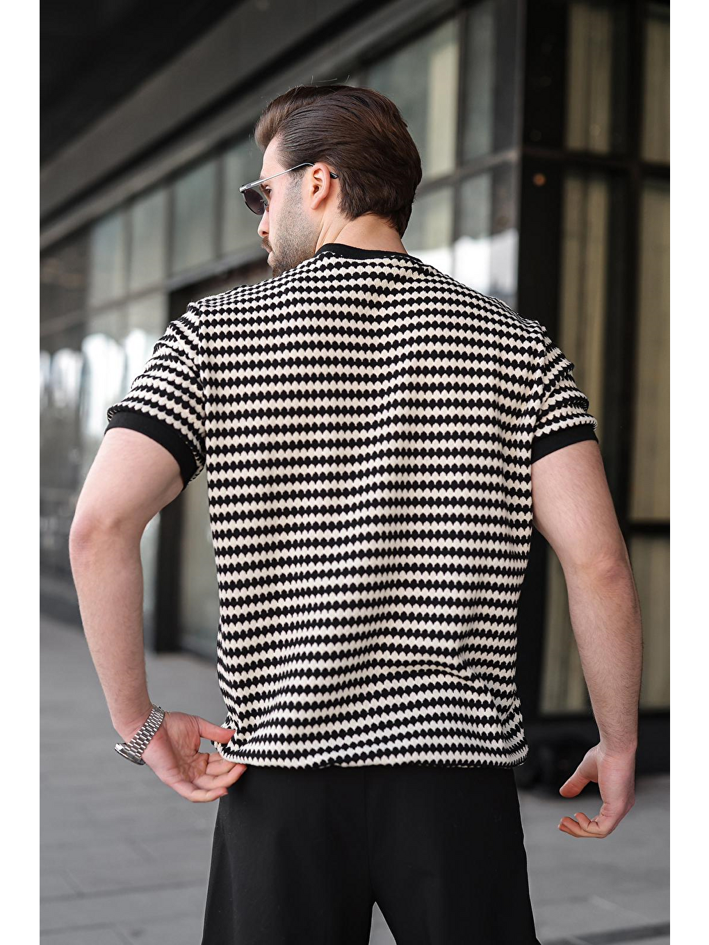 Siyah Jakarlı Bisiklet Yaka Erkek Tişört E7181-3