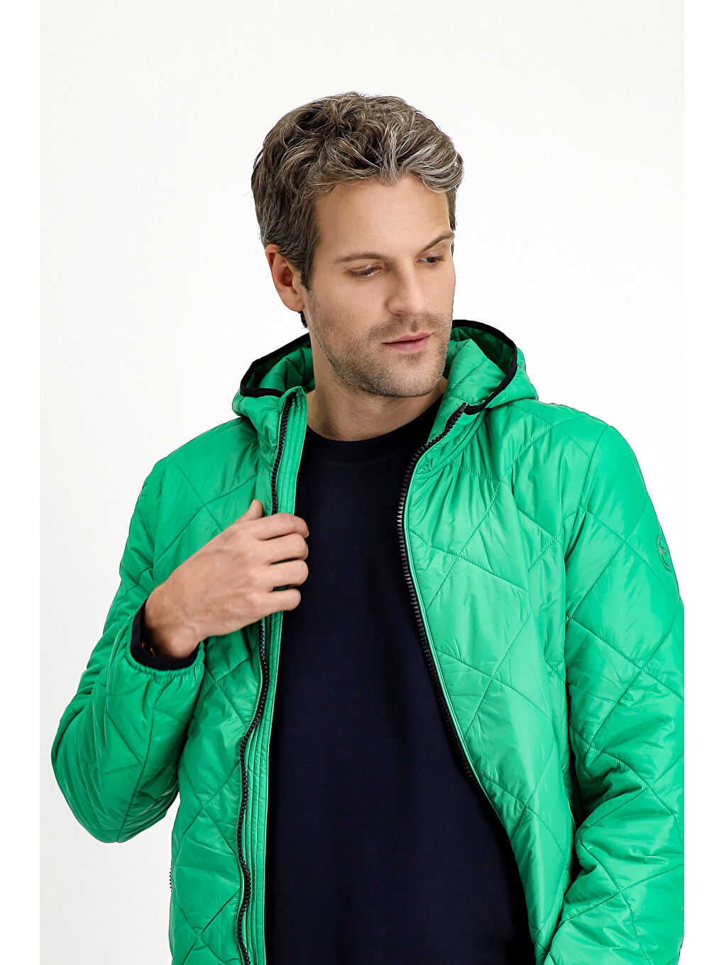 Yeşil Kapüşonlu Kapitone Spor Şişme Mont-1