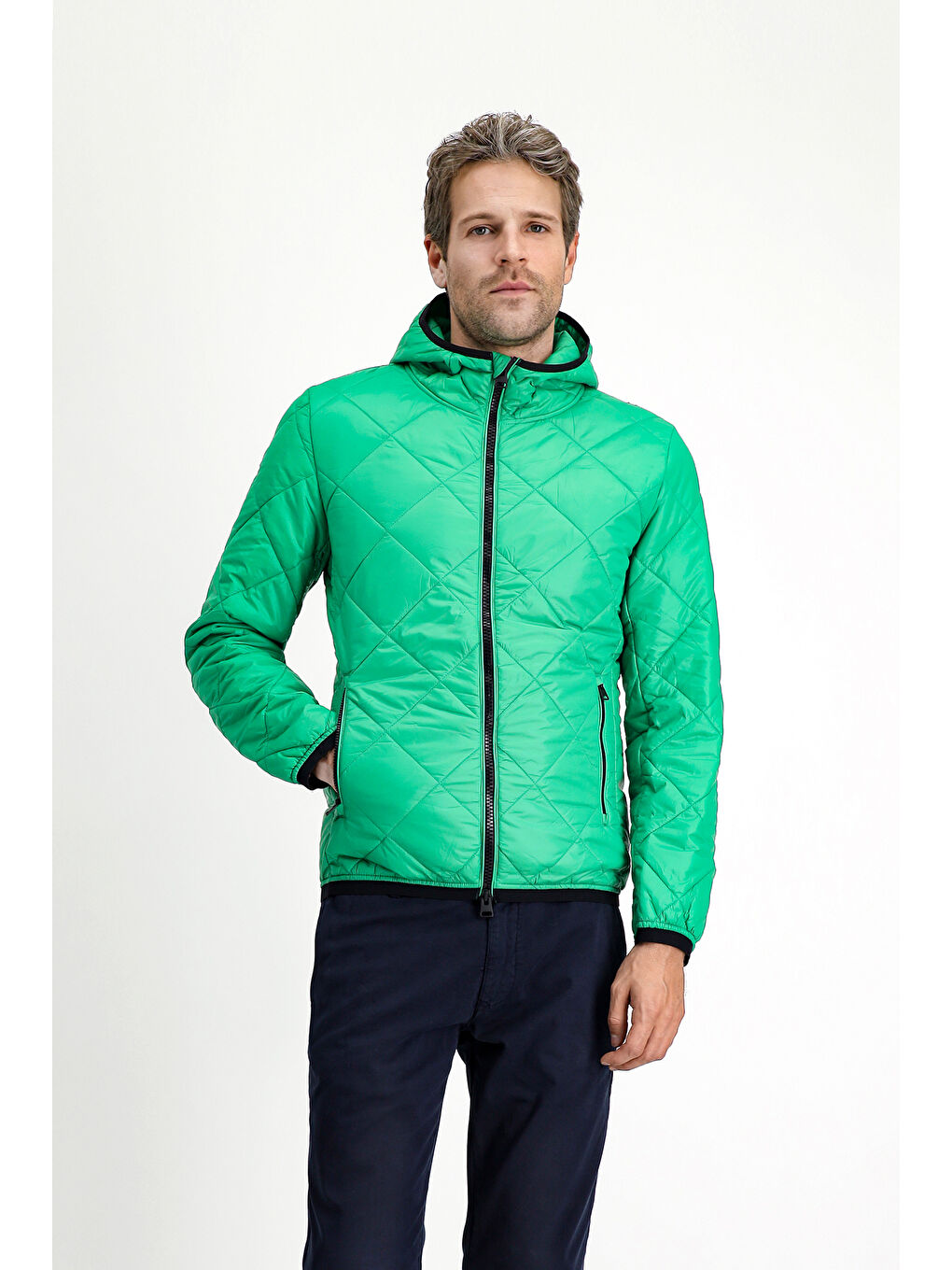 Yeşil Kapüşonlu Kapitone Spor Şişme Mont-4