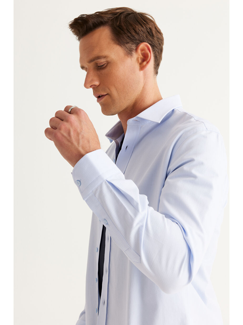 Erkek Açık Mavi Slim Fit Dar Kesim Klasik Yaka %100 Pamuk Armürlü Gömlek-1