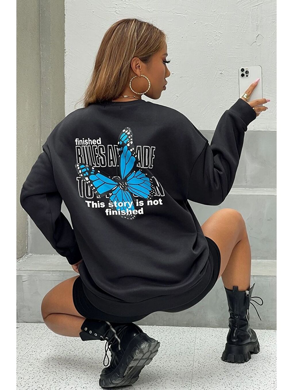 Siyah Unisex Kelebek Baskılı Bisiklet Yaka Sweatshirt-1