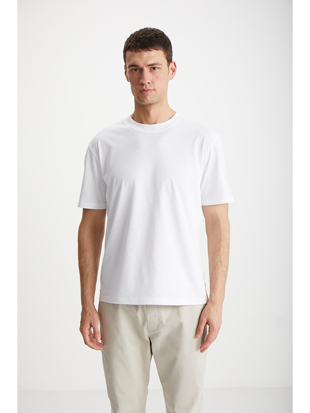 Alessandro Erkek 4'lü Organik Pamuk Regular Kalın Dokulu Bisiklet Yaka Beyaz-siyah T-shirt-1