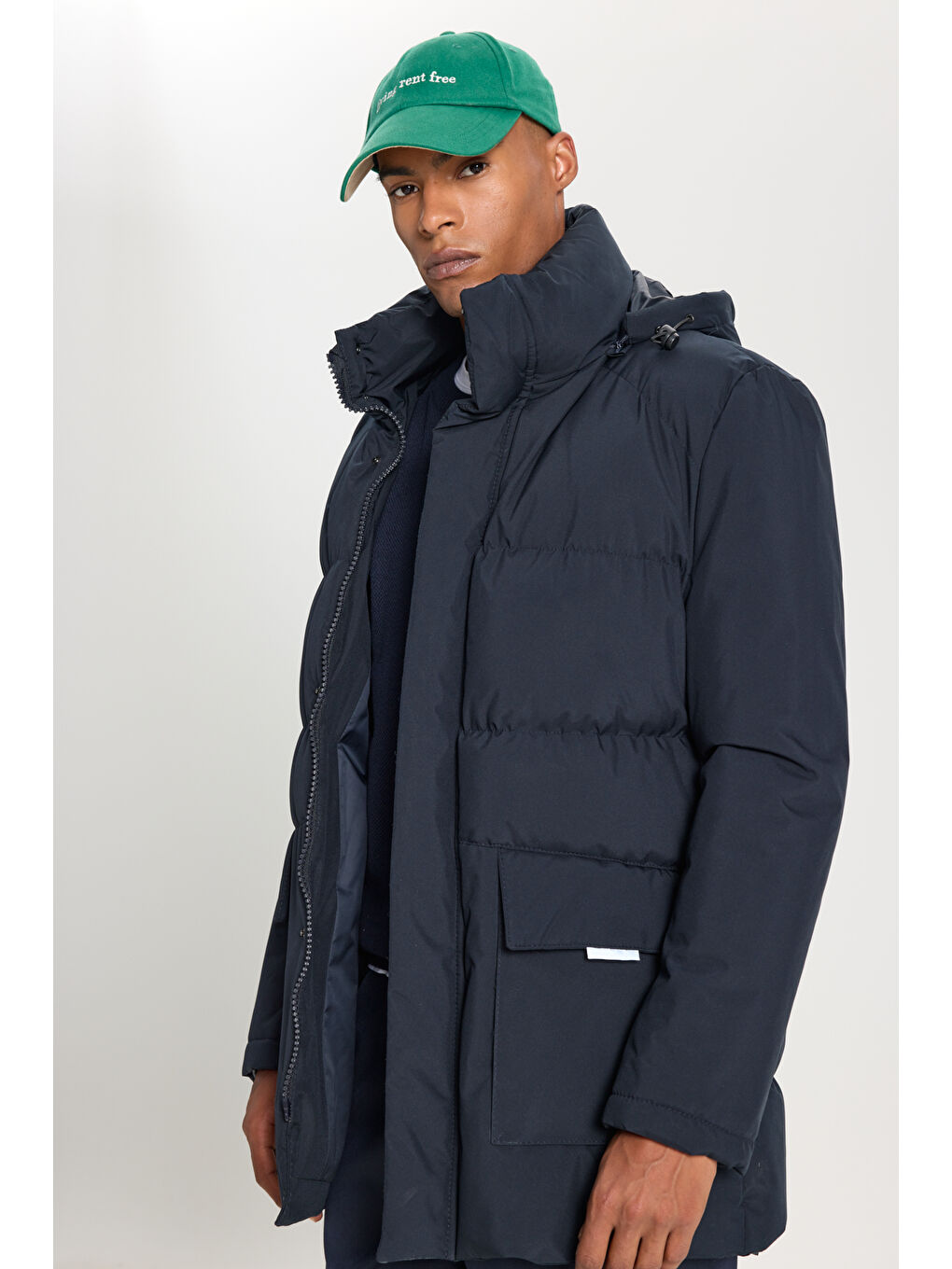 Erkek Lacivert Standart Fit Normal Kesim Çıkma Kapüşon Dik Yaka Torba Cepli Kaban-4