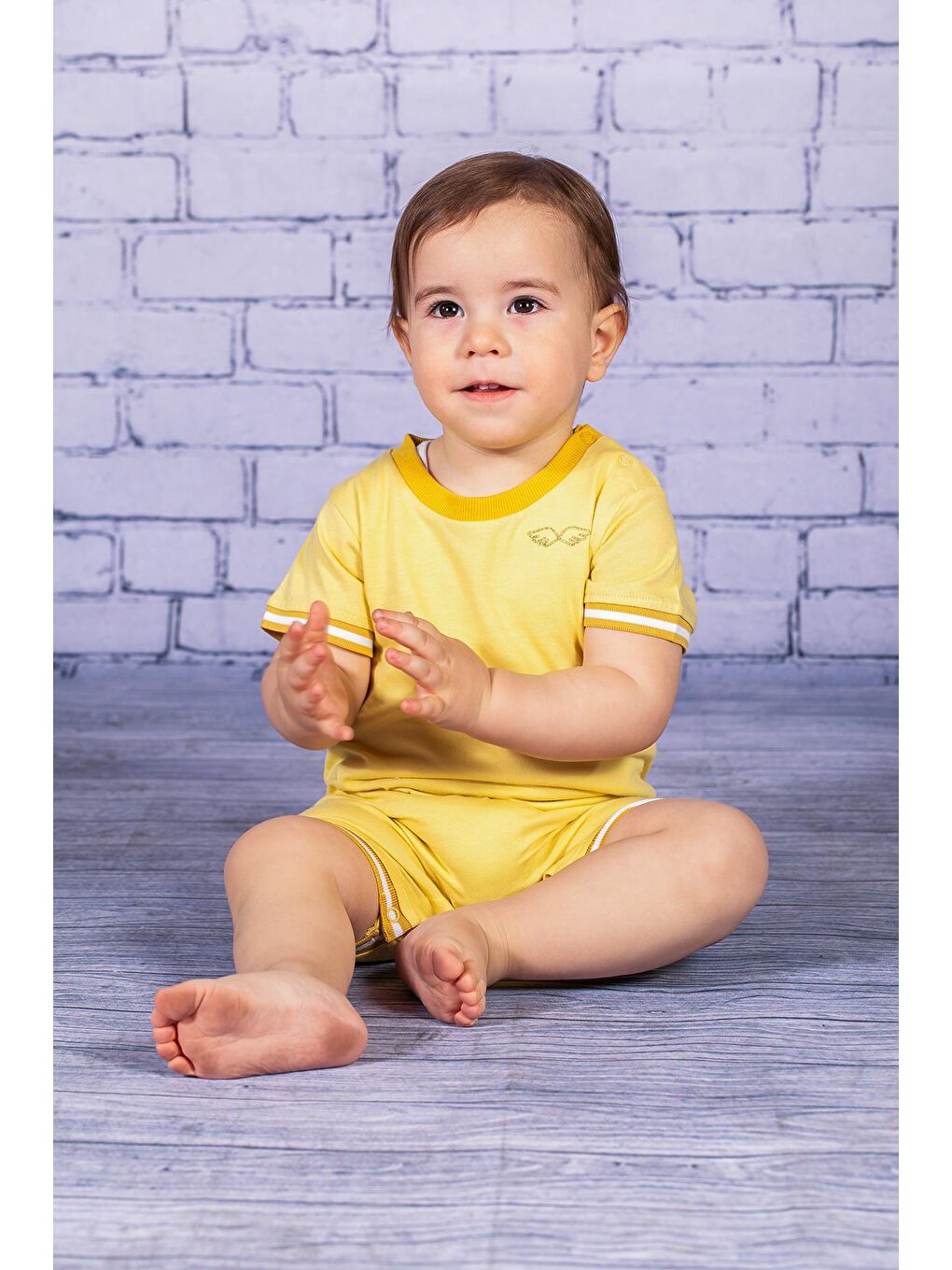 Sarı Erkek Bebek Kanat Nakışlı Tulum-1