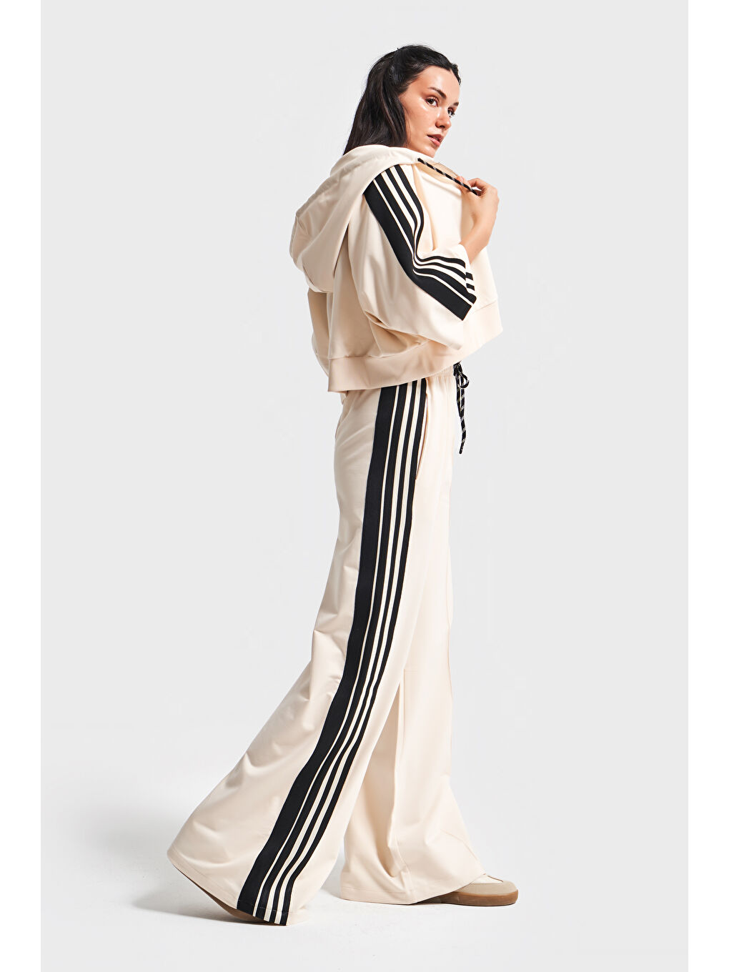 Kadın Bej Siyah Renk s5-105 Örme Kumaş Eşofman Oversize T-Shirt Fermuarlı Polar 3'lü Takım Kombin