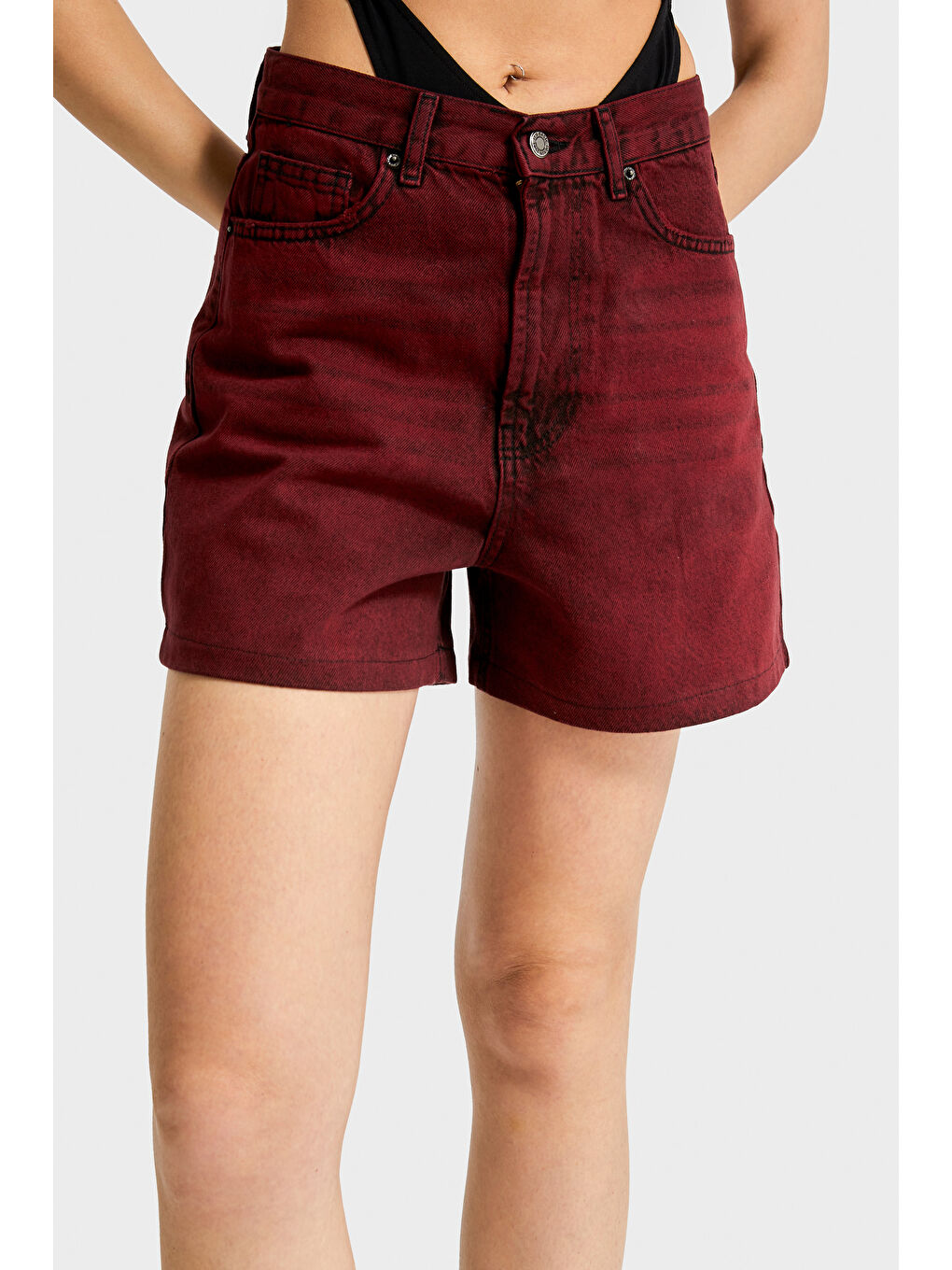 Kadın Bordo Renk 20s5-35 Midi Boy Mom Fit %100 Pamuk Denim Şort-2