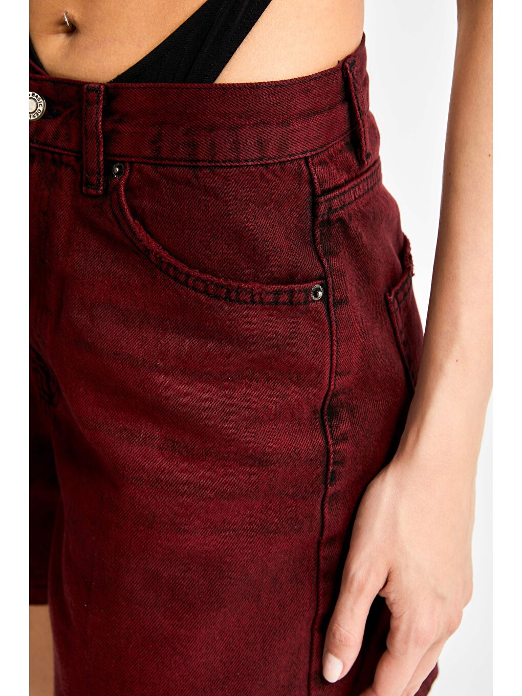 Kadın Bordo Renk 20s5-35 Midi Boy Mom Fit %100 Pamuk Denim Şort-3