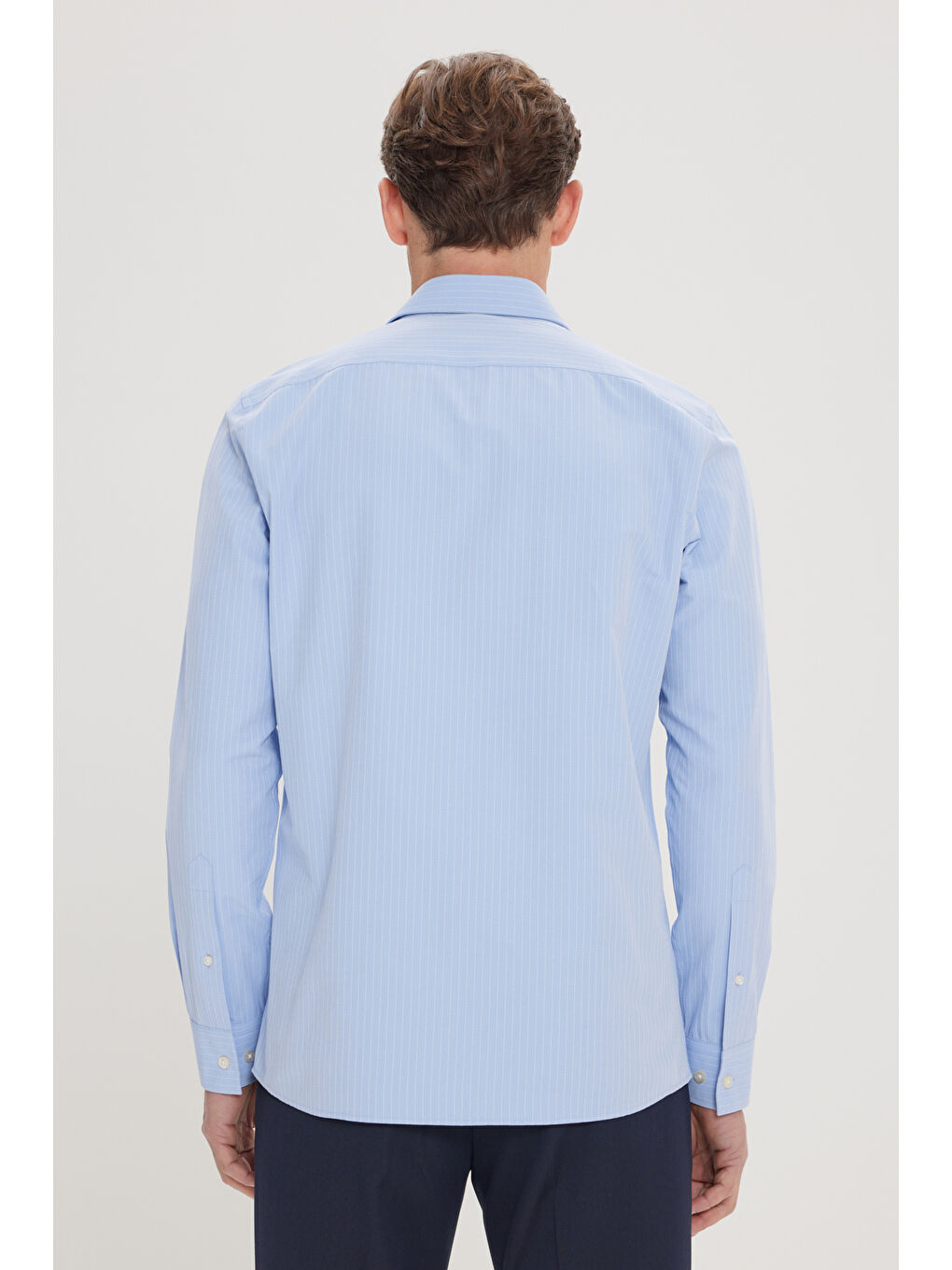 Erkek Açık Mavi Pamuklu Slim Fit Dar Kesim Çizgili Klasik Yaka Gömlek-6