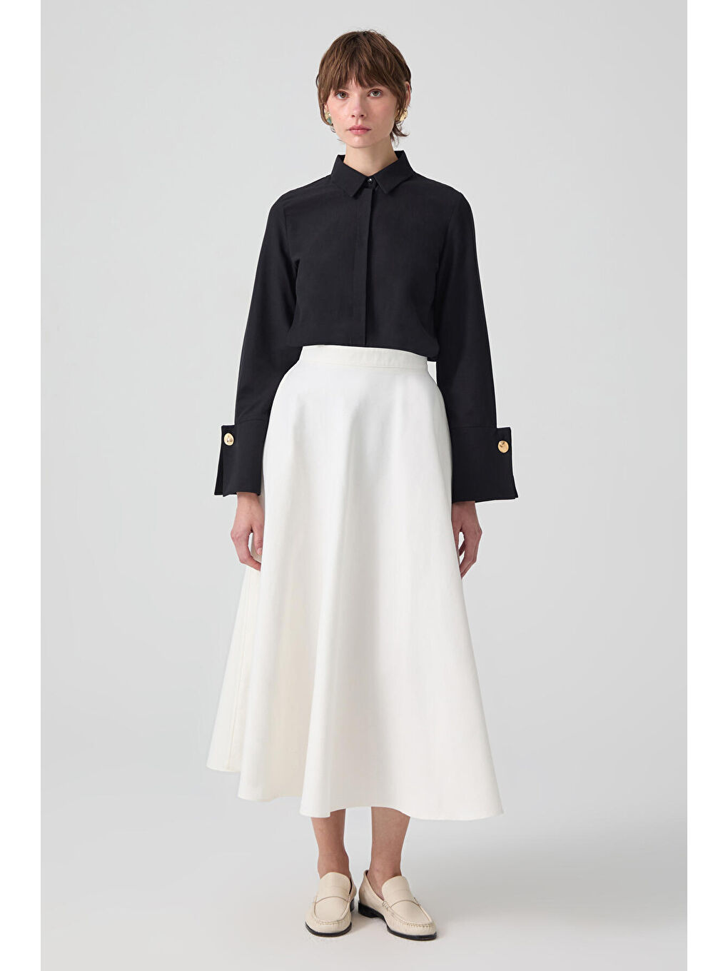 Siyah Geniş Manşetli Gömlek Body-1