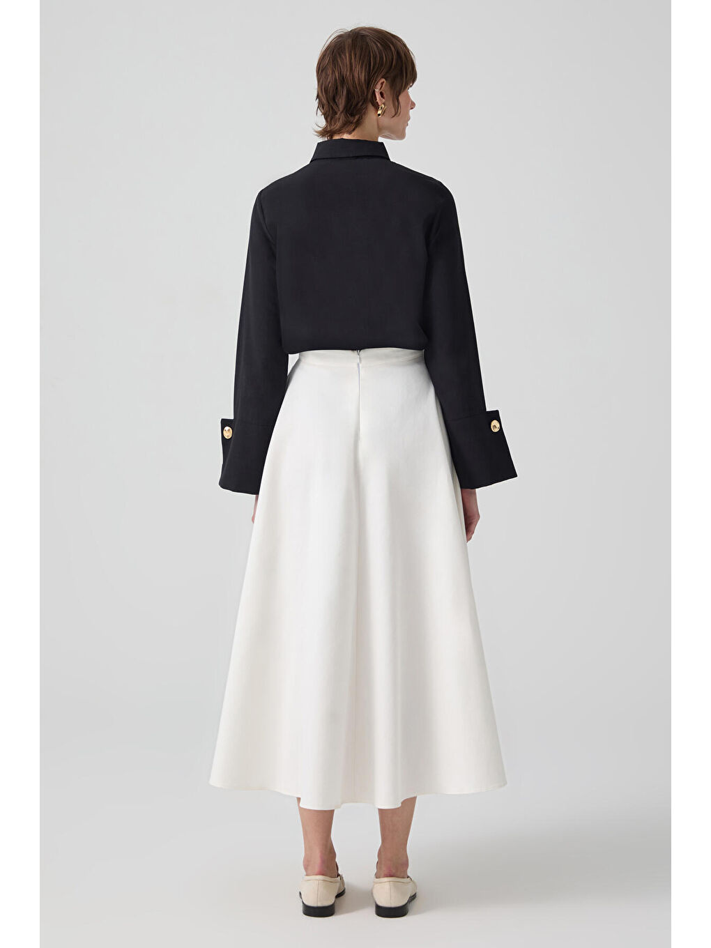 Siyah Geniş Manşetli Gömlek Body-5