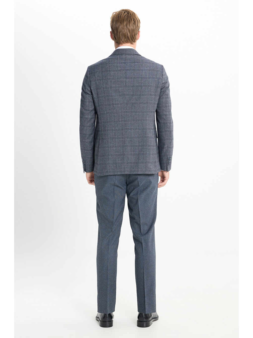 Erkek Koyu Gri Slim Fit Dar Kesim Kırlangıç Yaka Kareli Kapak Cepli Esnek Takım Elbise-7