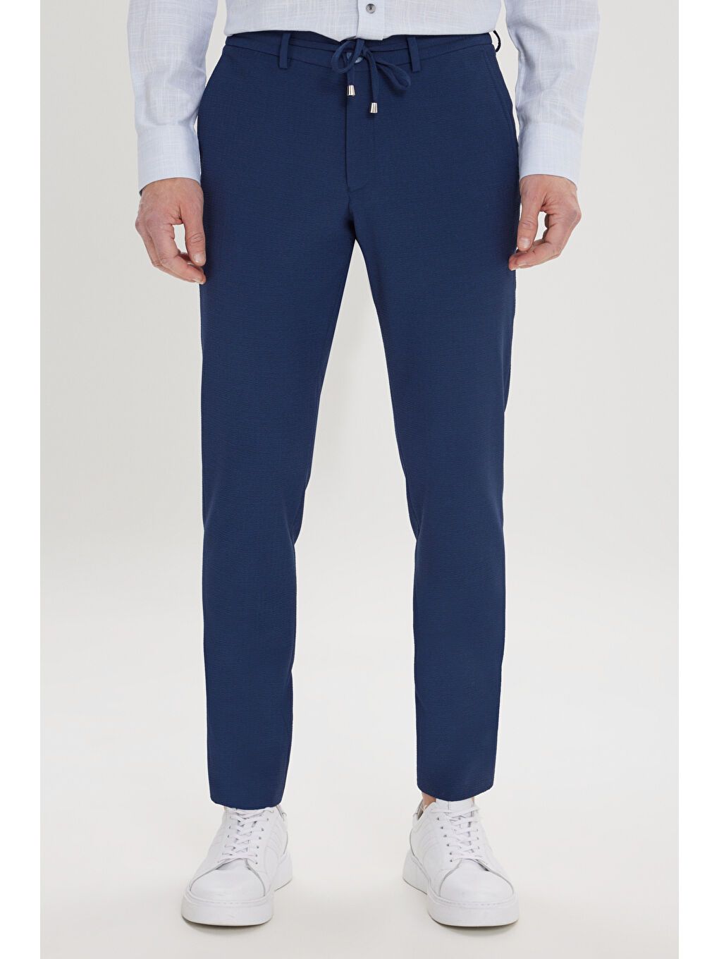 Erkek Lacivert Slim Fit Dar Kesim Beli Bağlamalı Yan Cep Gofre Desenli Pantolon-2