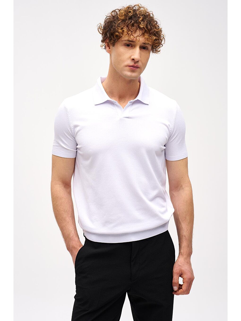 Beyaz Slim Fit Dar Kalıp Polo Yaka Düz Kısa Kollu Triko Tişört