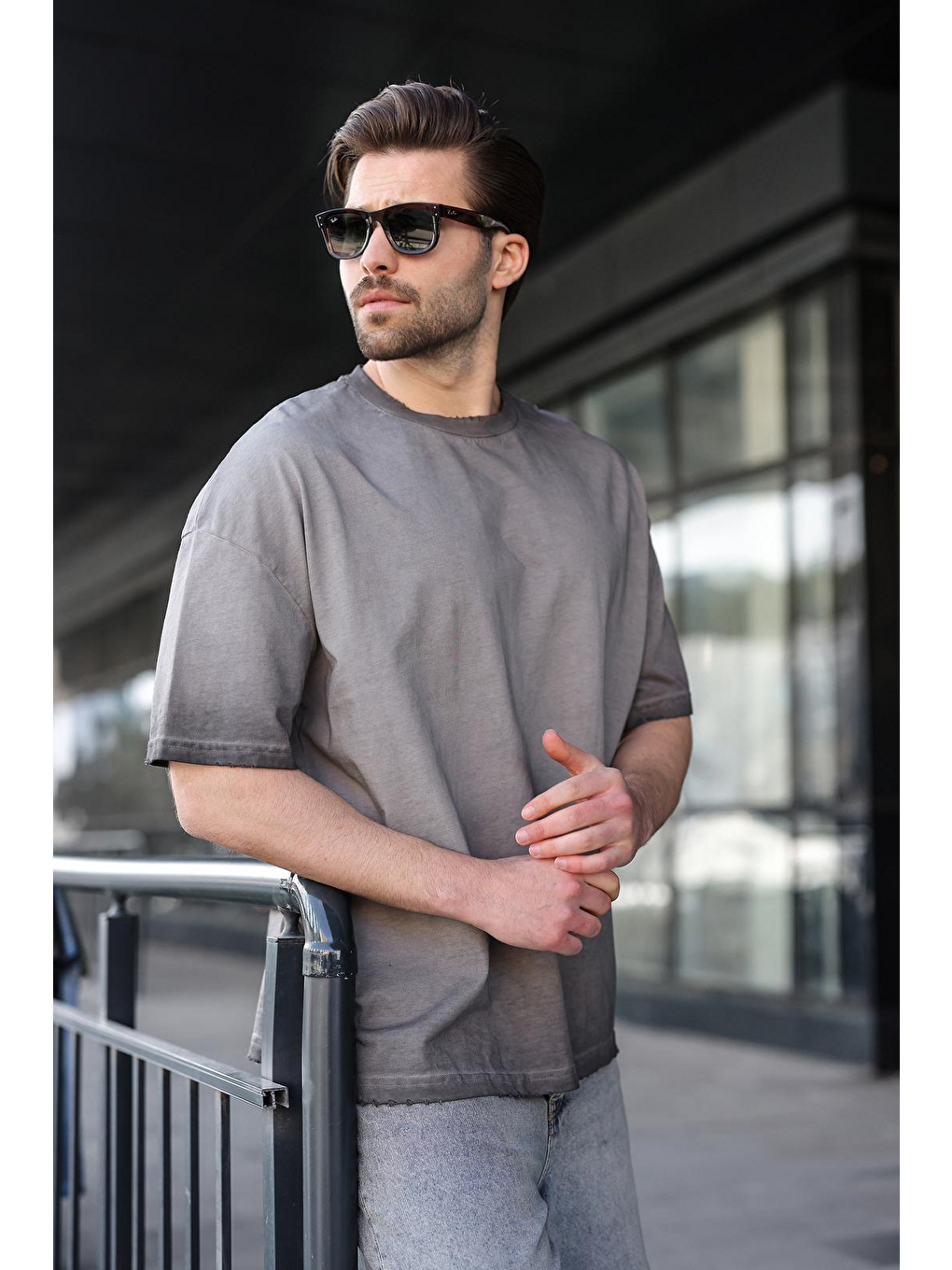 Siyah %100 Pamuklu Bisiklet Yaka Oversize Erkek Tişört E7177-4