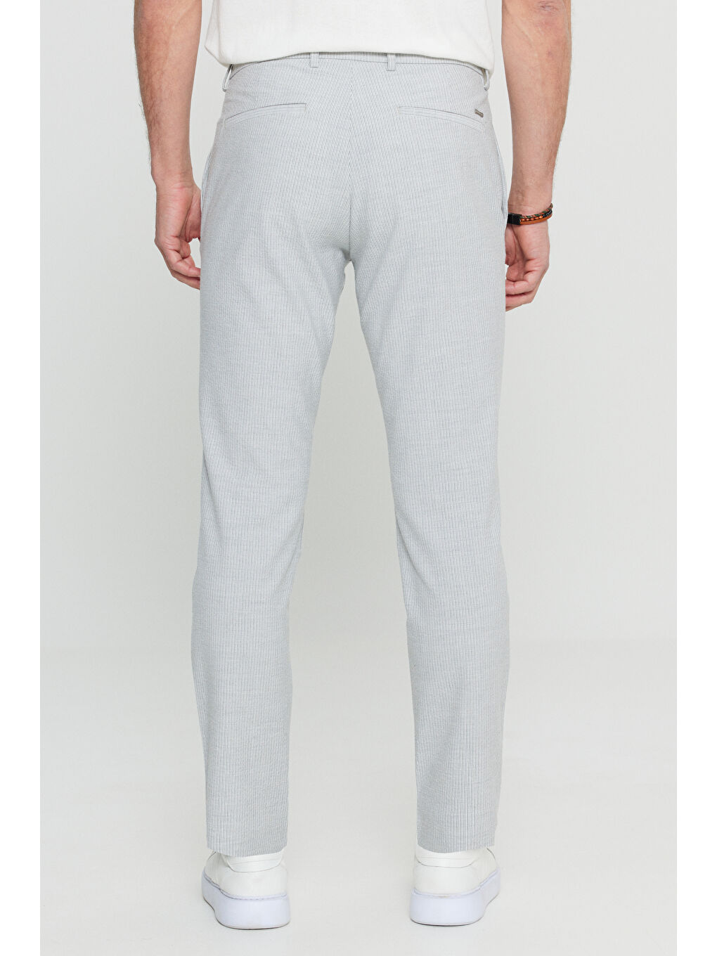 Erkek Beyaz-Gri Slim Fit Beli Bağlamalı Gofre Desenli Yan Cep Casual Pantolon-4
