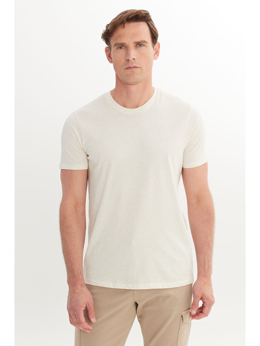 Erkek Açık Bej Slim Fit Dar Kesim Pamuklu Bisiklet Yaka Tişört