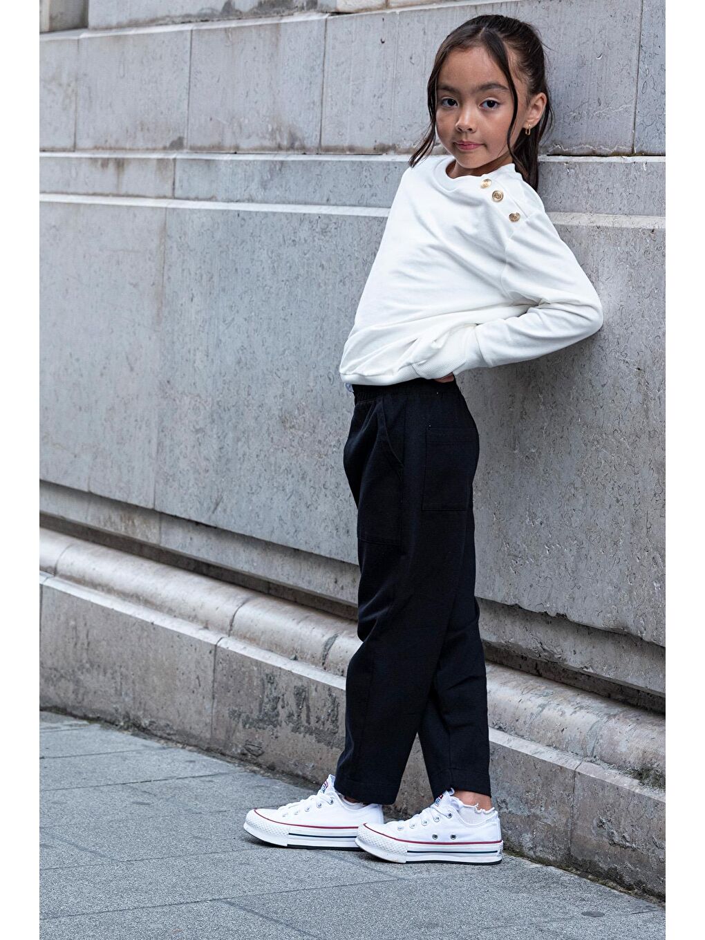 2'Li Omuz Düğmeli Bel Fırfırlı Siyah Gabardin Pantolon Takım-2