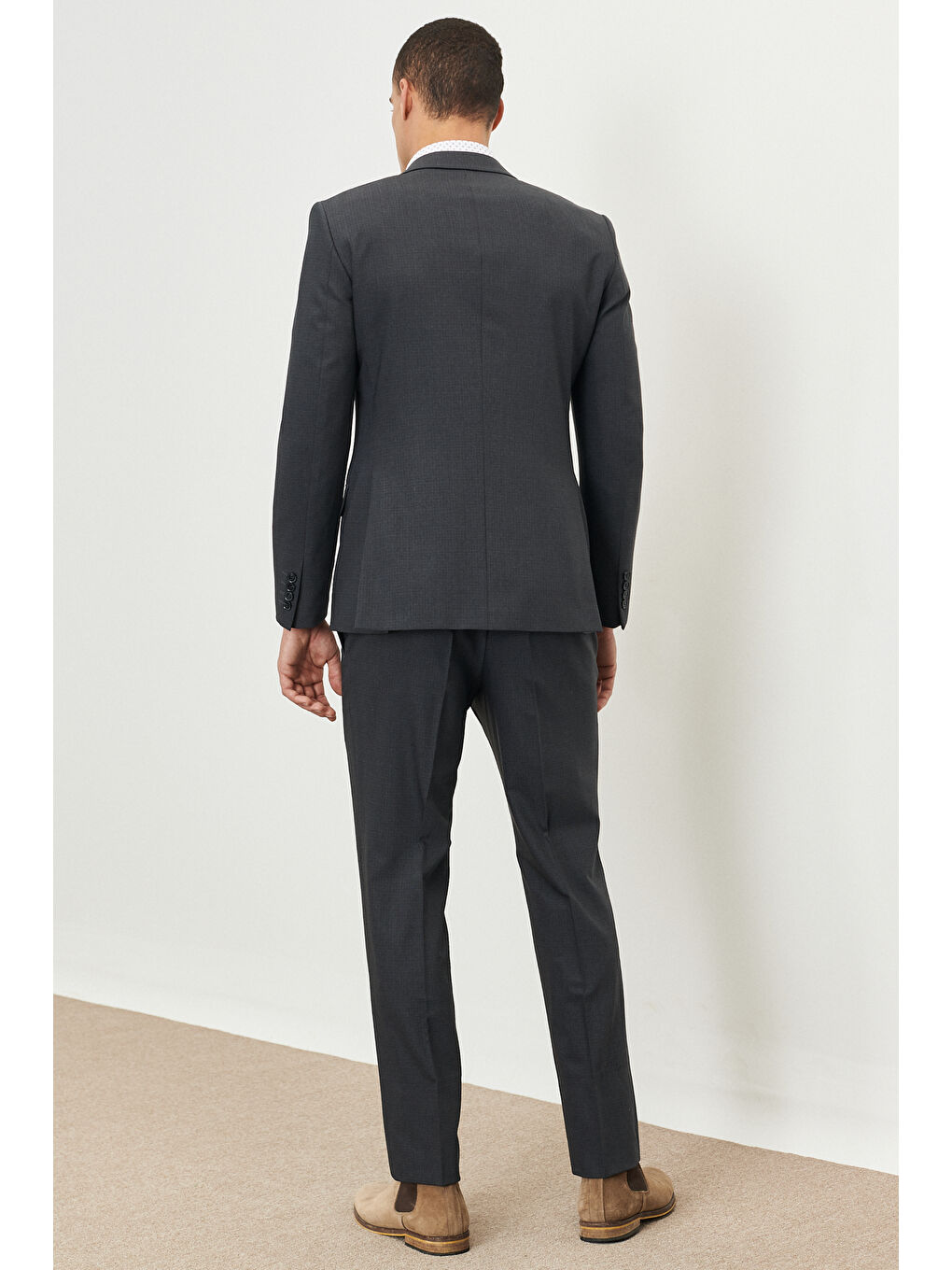 Erkek Koyu Gri Slim Fit Dar Kesim Mono Yaka Kareli Takım Elbise-5